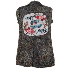 Snoskins Happy Camper Shirt Womens Size Small Green Floral Sleeveless Button Up